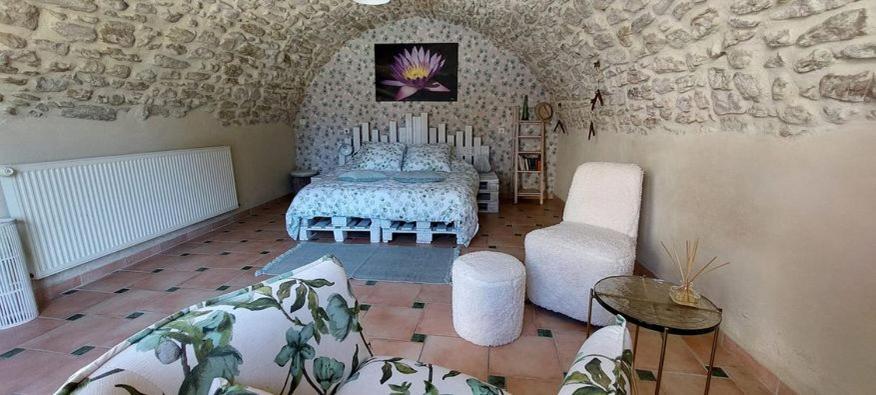 La Maison Wisteria Saint-Pantaléon-les-Vignes 외부 사진